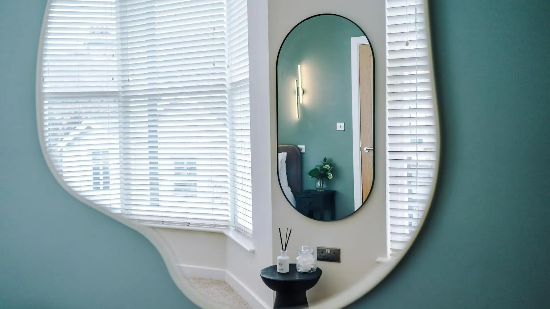 Harrogate House Apt 1 - Cheltenham Parade View United Kingdom